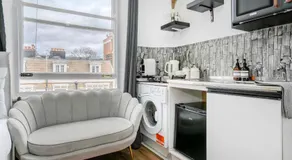 The Castletown Collection West Kensington Studios & 1-Bed Apartments Near Tube - Image 5