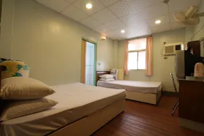 Ron Gong Hotel - Image 2