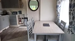 Hillside retreat - 2 bedrooms sleeps 5 - Image 2