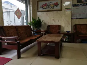 Zhaori Hotel (Chongqing Road Branch) - Image 4
