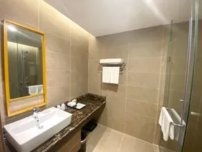 Muong Thanh Luxury Ha Long Centre II - Image 2