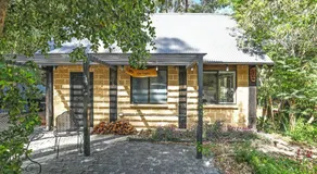 Cozy Coastal Retreat in Jervis Bay - Image 4