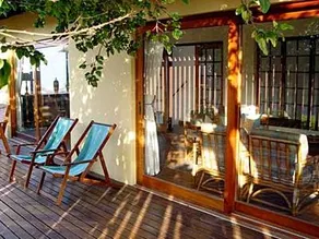 Umbrella Tree Bed and Breakfast - Image 4