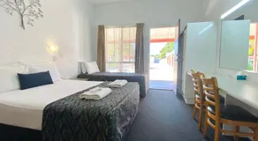 Bundaberg Spanish Motor Inn - Image 2