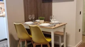 Boxford Lodge - Serviced Apartment in Bracknell, near Ascot & Windsor, Free Parking - Image 3