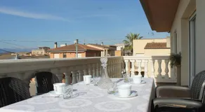 Casa en Empordà con piscina grande propia - Image 4