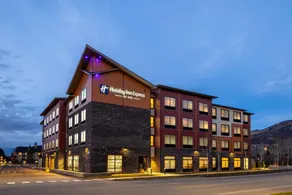 Holiday Inn Express & Suites Steamboat Springs by IHG - Image 2