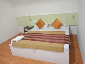 Hotel Shubham Vile Parle - Image 4