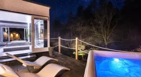 Aphrodites Group - Luxury Hot Tub Suites in Central Lake District! - Image 5