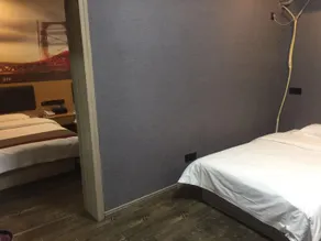 Thank Inn Plus Hotel Xufang Passenger Station - Image 3