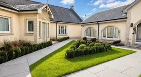 Studio Guesthouse Apartment - 4 mins from airport - Image 3