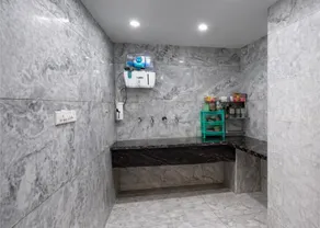 Bharti Apartments - Spacious & Luxury Stay - Image 4