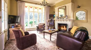 Sassafras village stay - historic home sleeps 4 - Image 3