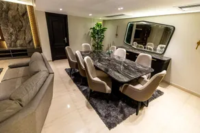 Luxurious Family 5BR Pool View Near Airport! - Image 5