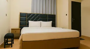 Urban Suites - Image 3