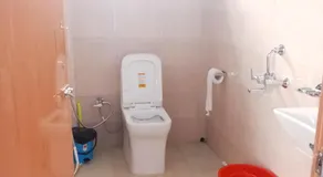 N D Phisha Homestay - Image 5