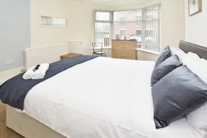 Townhouse @ Earle Street Crewe - Image 2
