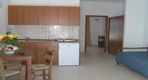 Camari Garden Hotel Apartments - Image 5