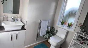 Family home in Billing aquodrome northampton sleeps up to 6 - Image 2