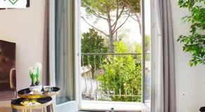 Il Melograno con Parcheggio Privato & Terrazza - Image 2