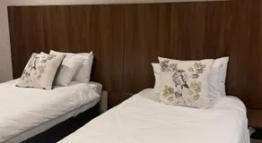 Village Walk Guesthouse - Image 4