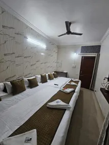 Hotel Maharaja Path - Image 4