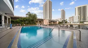 Million Dollar Waterfront Penthouse - Image 4