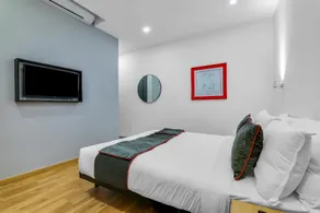 OYO Townhouse 611 Welcome Inn - Image 2