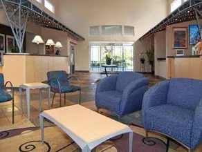 Clarion Suites Maingate [Duplicate ID 626160] - Image 2