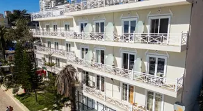 Sun N Blue Hotel - Image 5