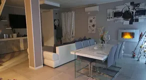 B&B Deluxe - Image 3