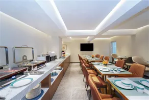 Jinglai Hotel Selection - Shanghai Zhenru Subway Station - Image 2