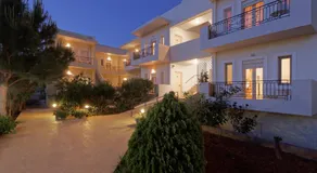 Fotis Studios Apartments - Image 5