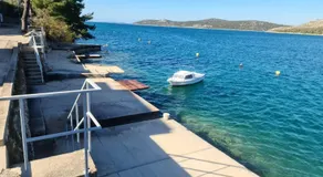 Apartment Seafront - Image 4
