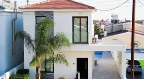 Marios Villa - Image 5