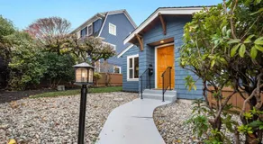 3BR 3BA Kerry Park Retreat in Queen Anne - Image 5