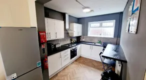 Birkenhead House - Image 4