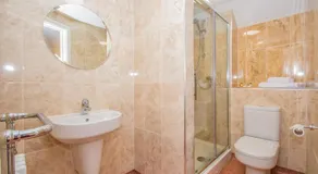 Victoria Inn - Image 2