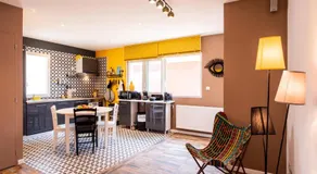 VILLA ZENITH Hostel-LA SURF HOUSE - Image 2