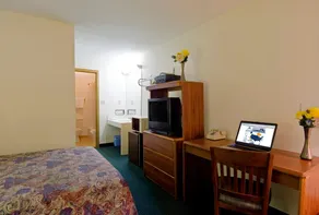 Columbus - Image 4