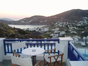 Rita's Place Hotel - Image 3