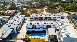 2-story home near the beach with outdoor pool, patio, washer/dryer, streaming - Image 5