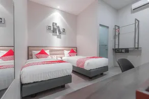 Versa Hotel - Image 2