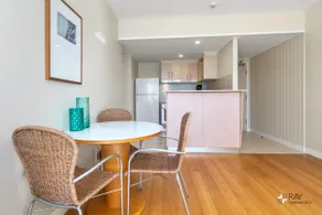 Sunny 1 bedroom unit @ Salt *Smart TV's & WIFI* - Image 3