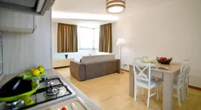Villa Laura Charme Apartments - Image 2