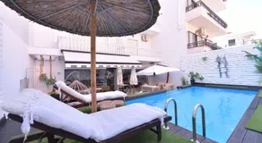 Retro luxury rooms - Image 3