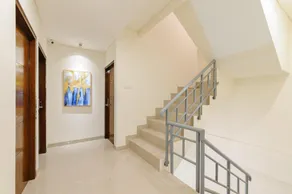 Urbanview Hotel Vineyard Cengkareng - Image 4