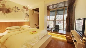 Yingyuetan Hotspring Hotel - Image 2