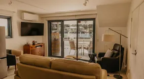 The Waterfront Apartment - Image 2