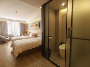 Longjiang Yishe Hotel (Baima Pedestrian Street) - Image 2